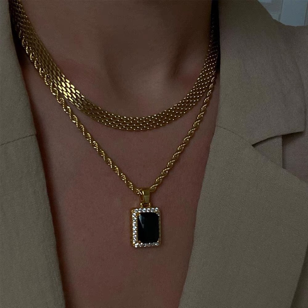 OBSIDIAN NECKLACE