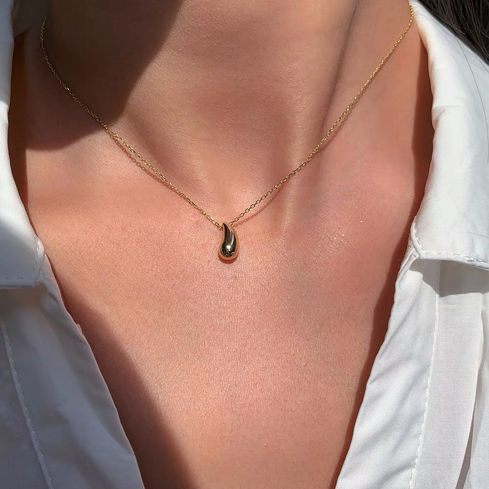 RAY NECKLACE