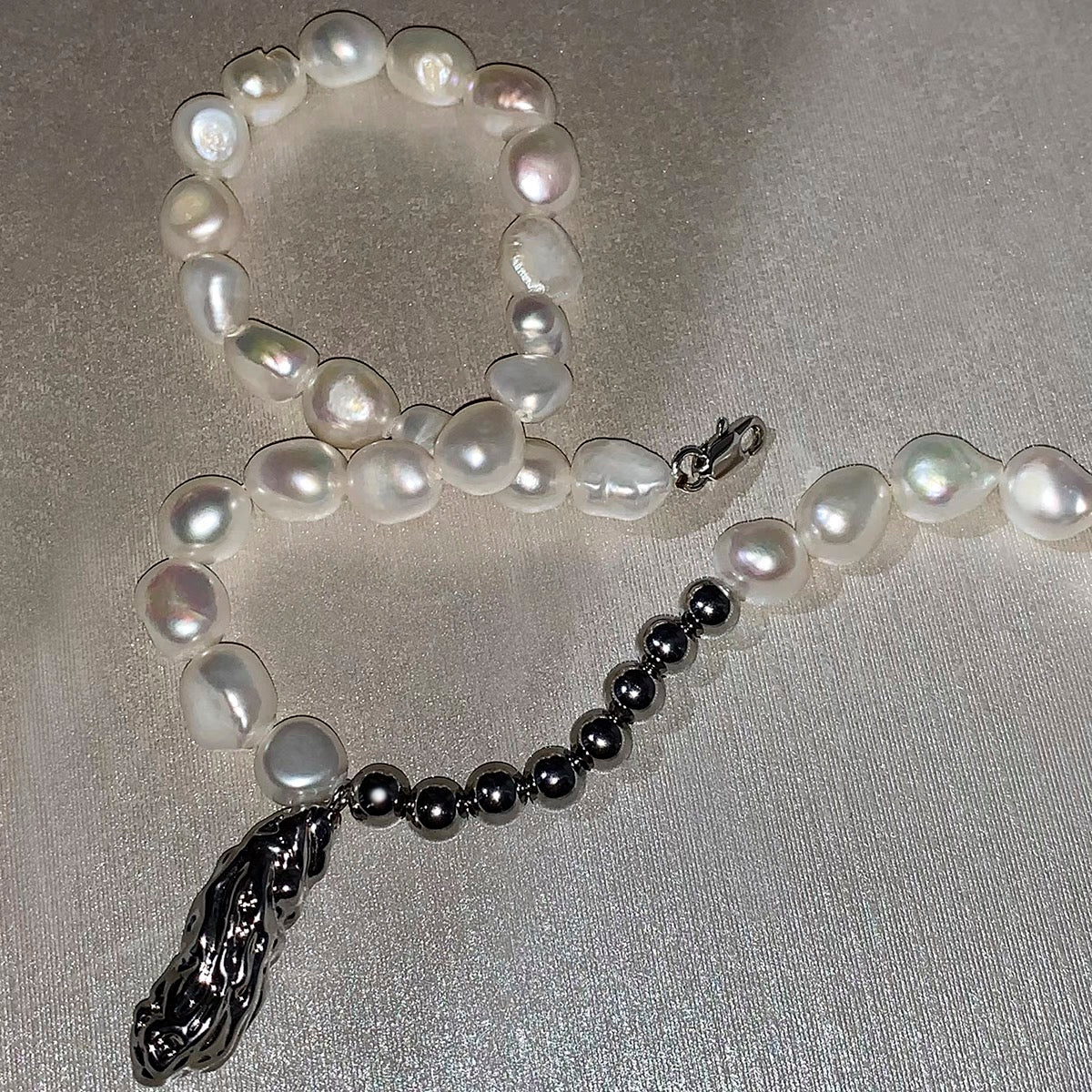 PEARL BEAD NECKLACE