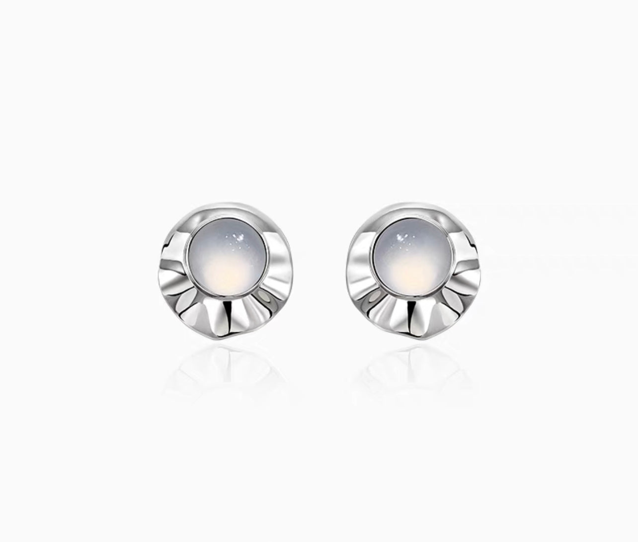 MOONLIGHT STUDS