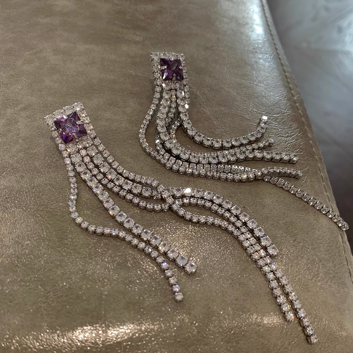 LILAC EARRINGS
