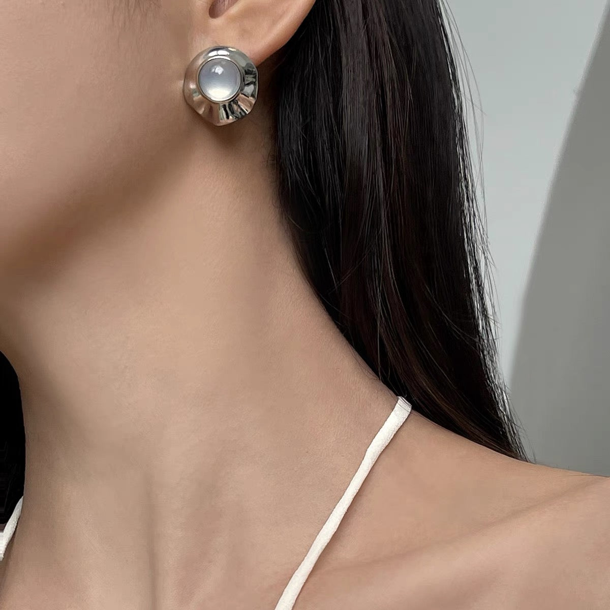 MOONLIGHT STUDS