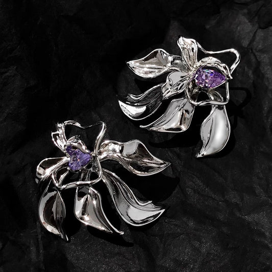 IRIS STUDS
