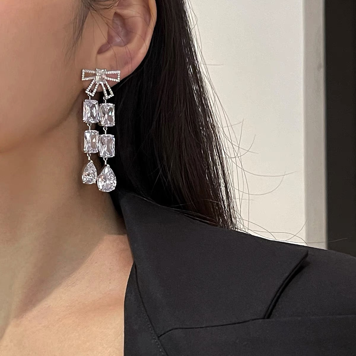 MIA EARRINGS