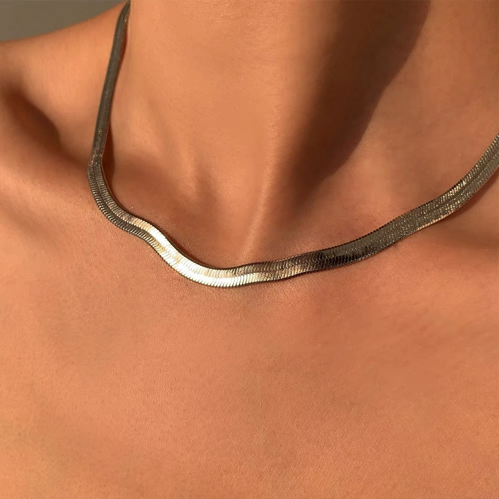 SNAKE CHAIN NECKLACE